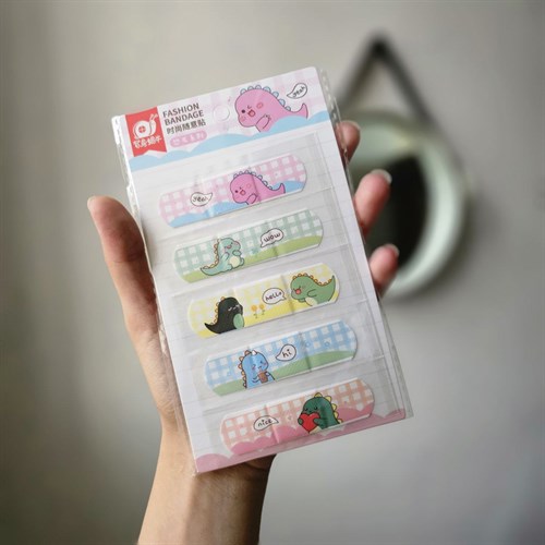 چسب زخم فانتزی