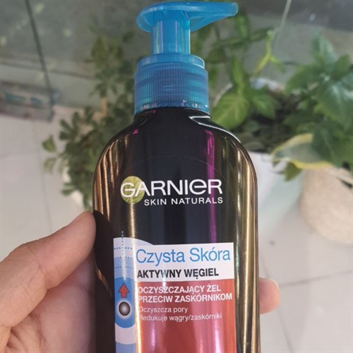 ژل زغال ضد جوش گارنیر