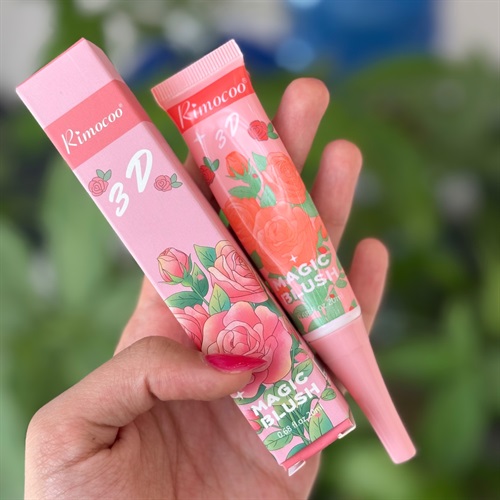 رژگونه جادویی مایع
