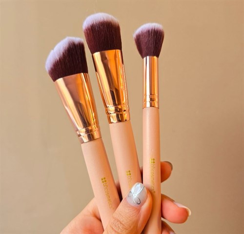 براش ارایشی  بی اچ Bh صورتی 