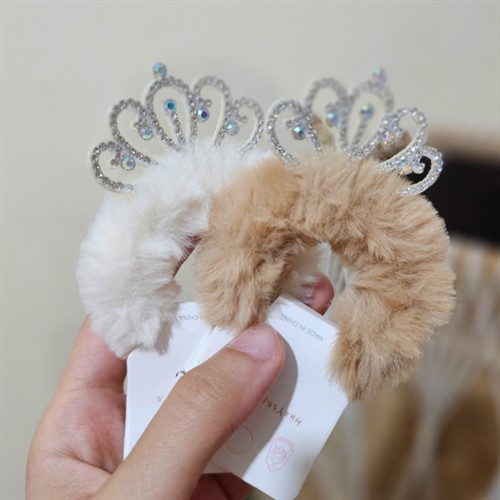 کشمو پشمی تاجدار