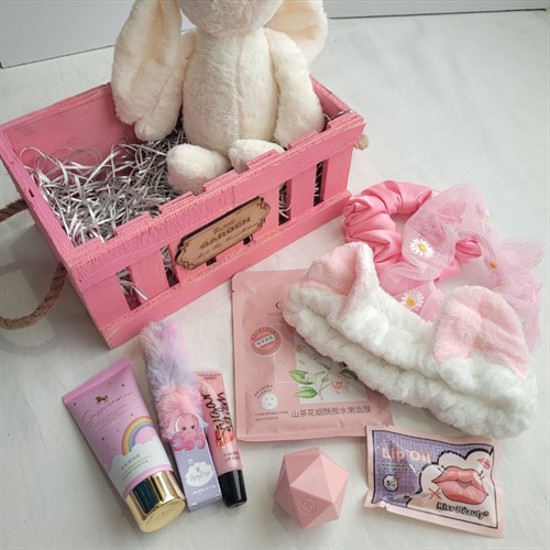 پک هدیه سفید صورتی( جیلی کت) 