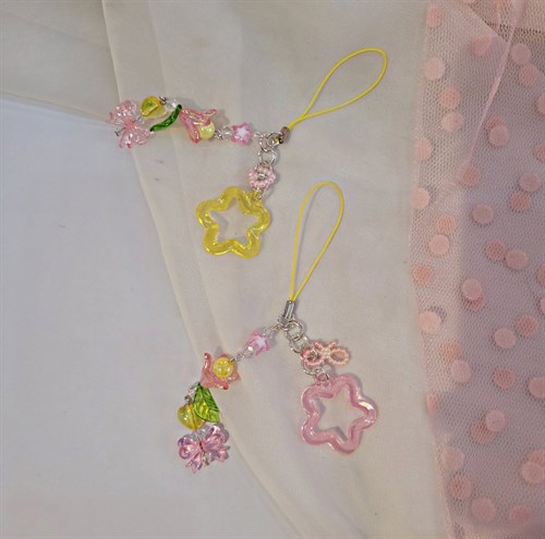 آویز فانتزی صورتی 