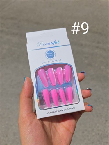 ناخن مصنوعی ایسی