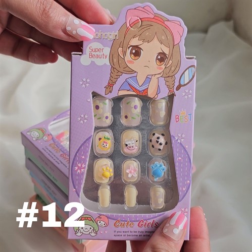 ناخن مصنوعی برجسته