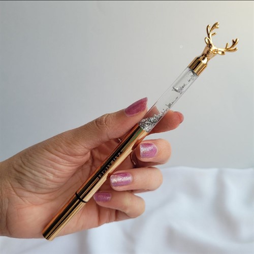 خط چشم ماژیکی گوزن