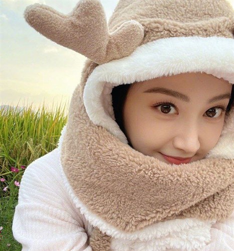 کلاه شال گردن دار گوزنی