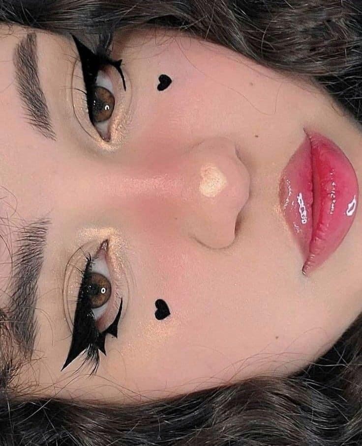 9990