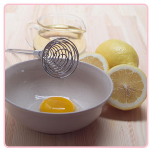 ماسک صورت زرده تخم مرغ و ابلیمو؛ بهترین ماسک خانگی برای منافذ باز پوست